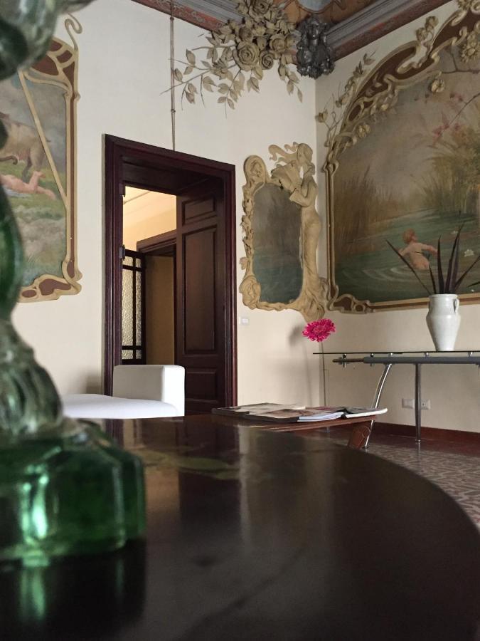 קטאניה Sake Maison De Charme - Fascinating Ancient Sicilian Mansion מראה חיצוני תמונה